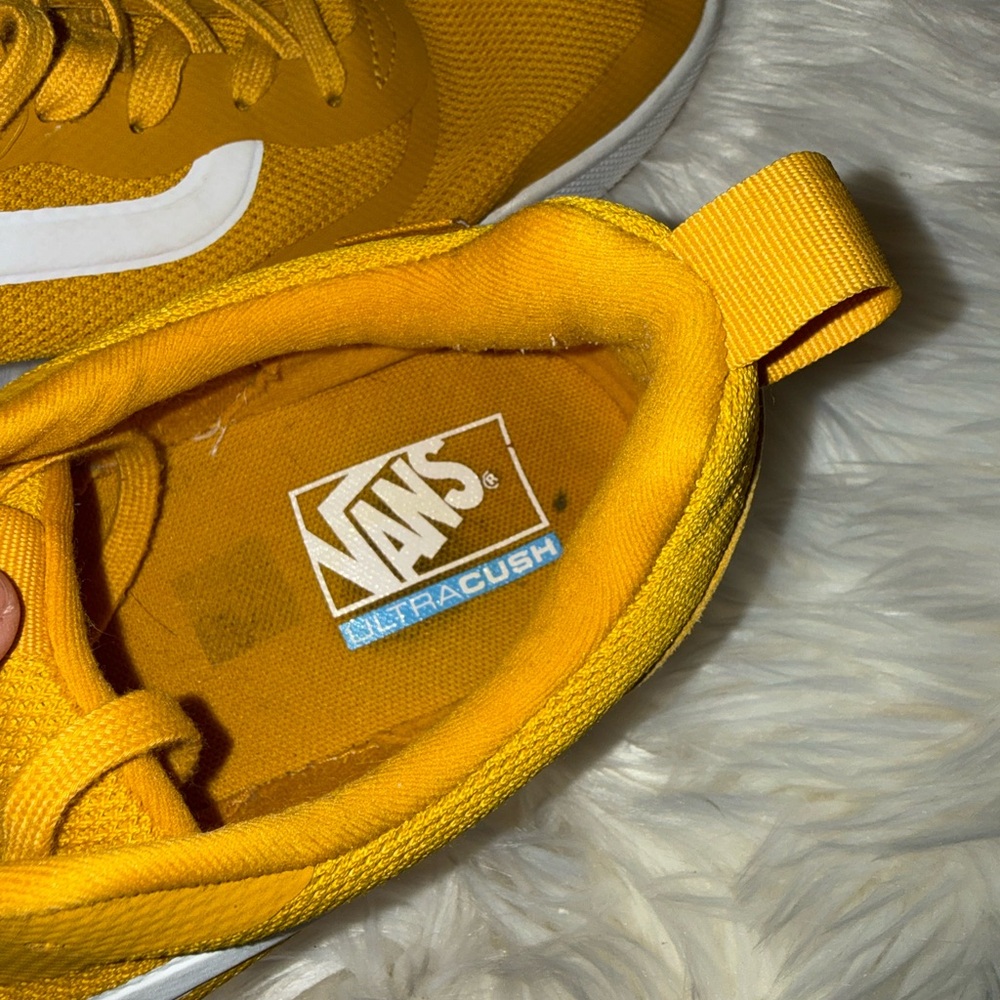 Vans Men's Ultrarange Vibrant Yellow/mustard Sneakers - Picture 8 of 9